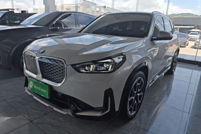 BMW iX1 2023 xDrive30L X Design Package с пробегом