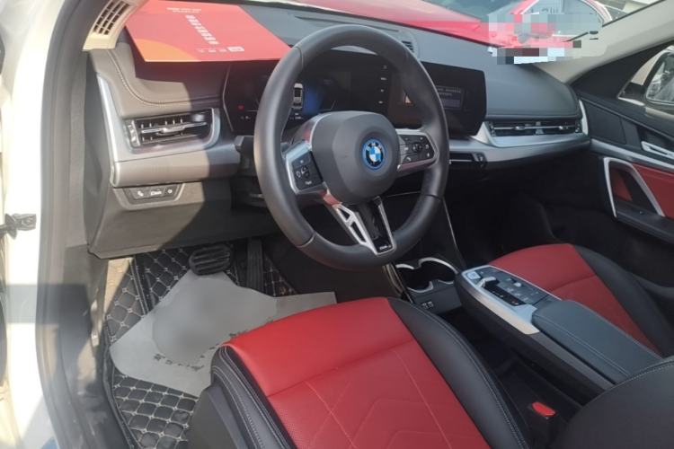 Used BMW iX1 2023 eDrive25L M Sport Package Center Console