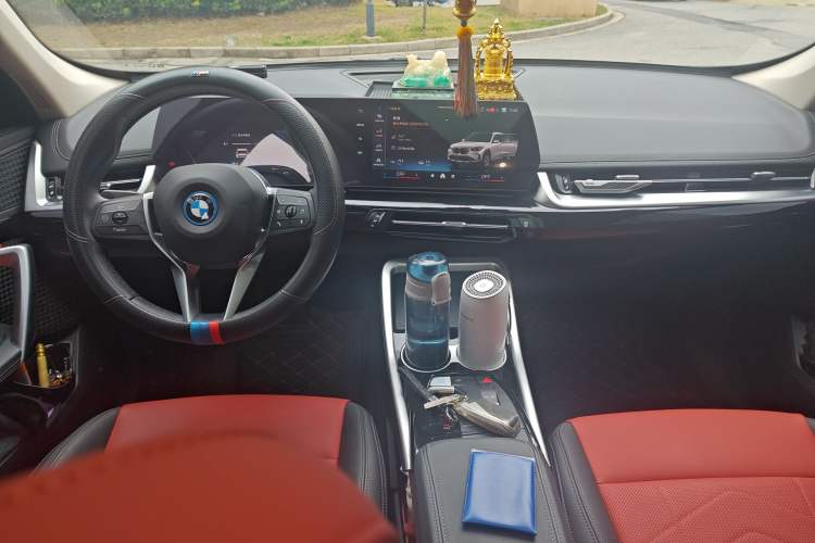 Used BMW iX1 2023 eDrive25L X Design Package Center Console