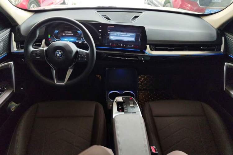 Used BMW iX1 2023 eDrive25L X Design Package Center Console