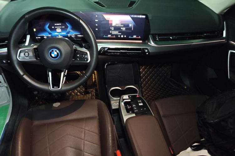 Used BMW iX1 2023 eDrive25L M Sport Package Center Console