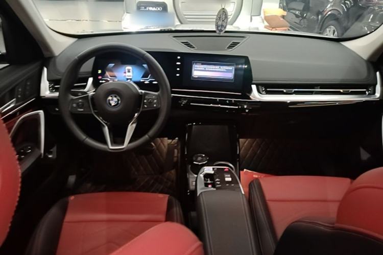 Used BMW iX1 2023 eDrive25L X Design Package Center Console