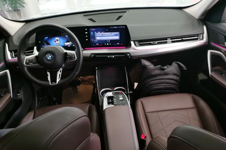 Used BMW iX1 2023 eDrive25L M Sport Package Center Console