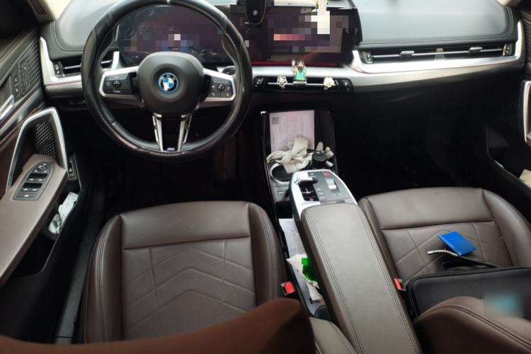 Used BMW iX1 2023 eDrive25L M Sport Package Center Console