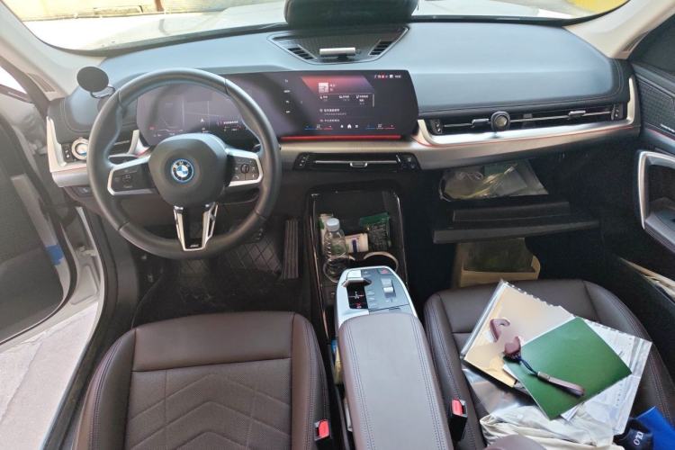 Used BMW iX1 2023 eDrive25L M Sport Package Center Console
