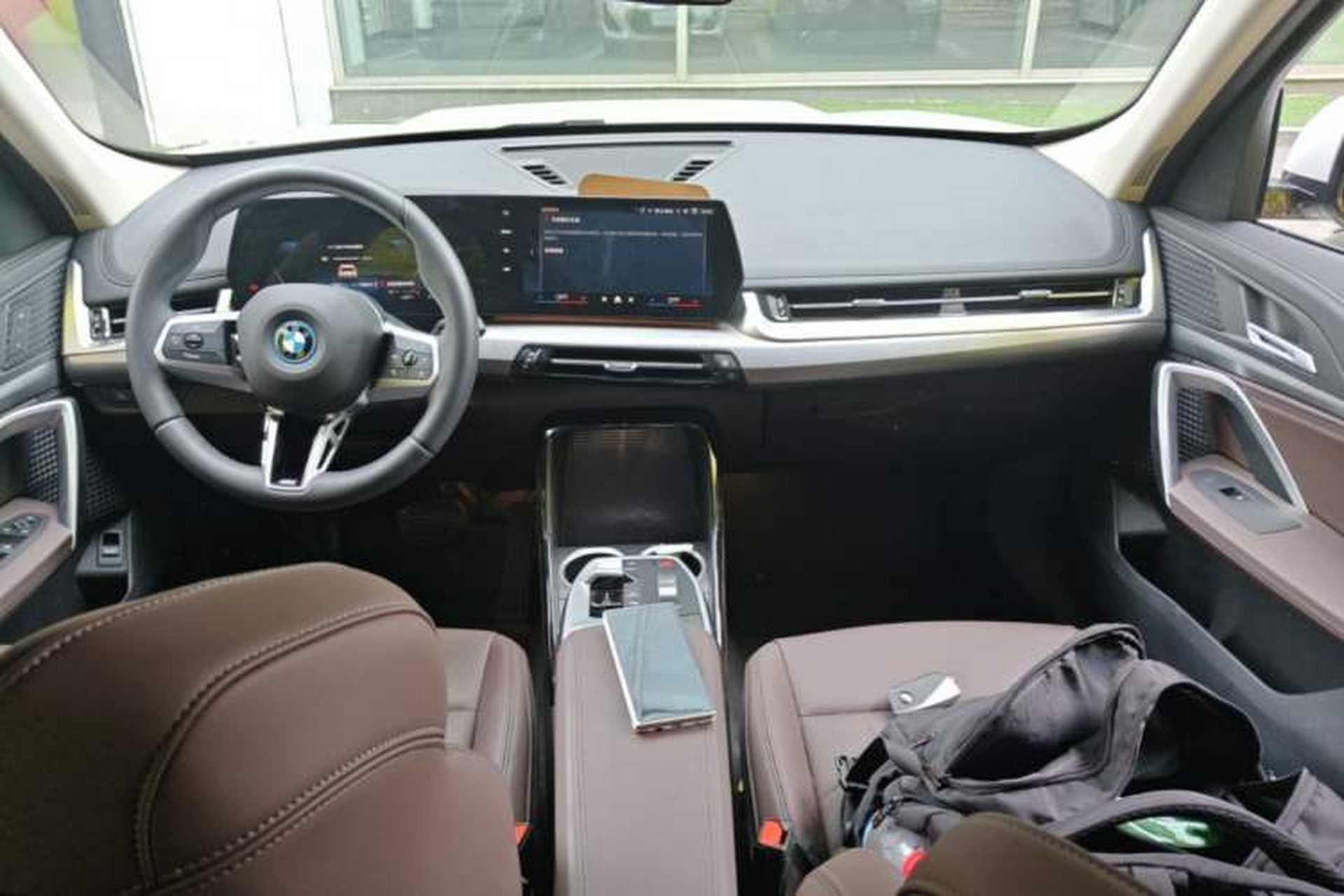 Used BMW iX1 2023 eDrive25L M Sport Package Center Console
