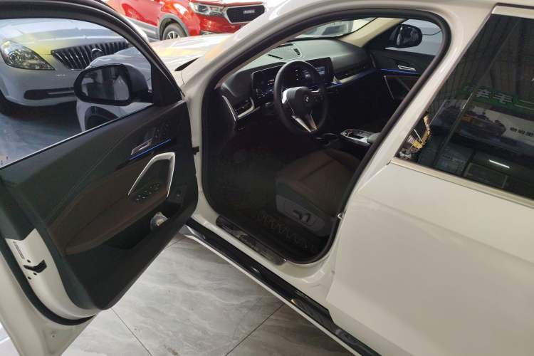Used BMW iX1 2023 eDrive25L X Design Package Driver Seat