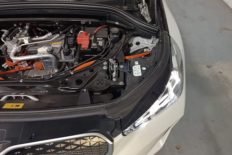 Used BMW iX1 2023 xDrive30L M Sport Package Engine Bay Left