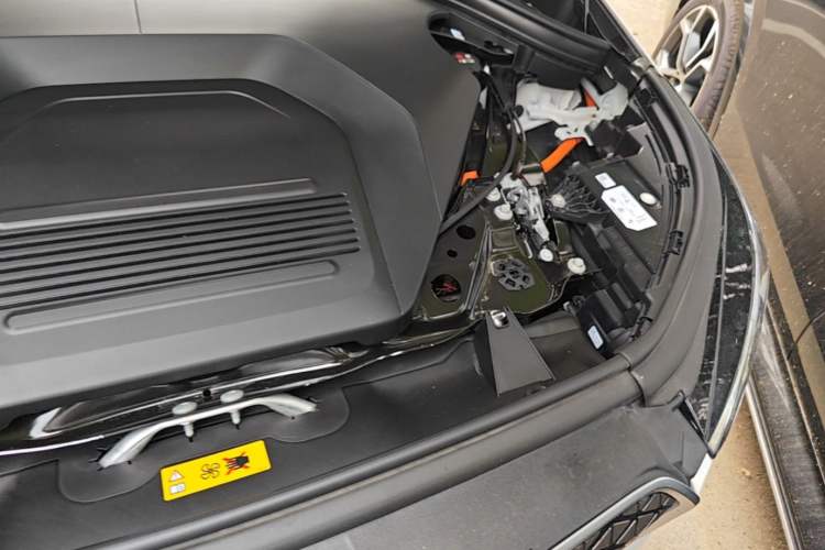 Used BMW iX1 2023 eDrive25L M Sport Package Engine Bay Left