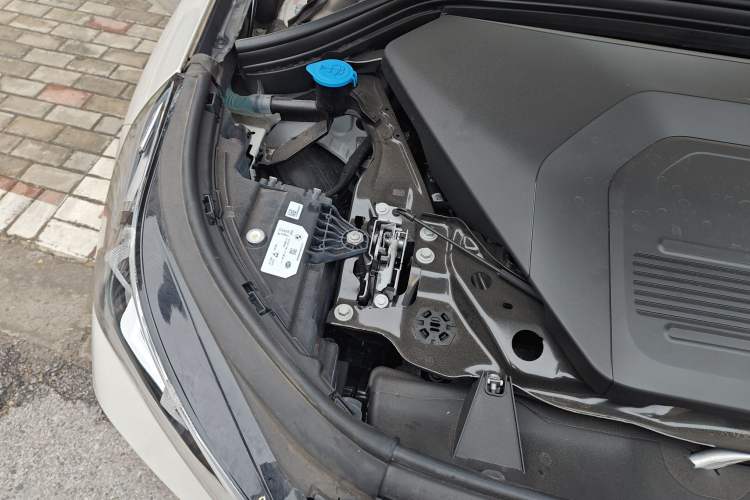 Used BMW iX1 2023 eDrive25L X Design Package Engine Bay Right