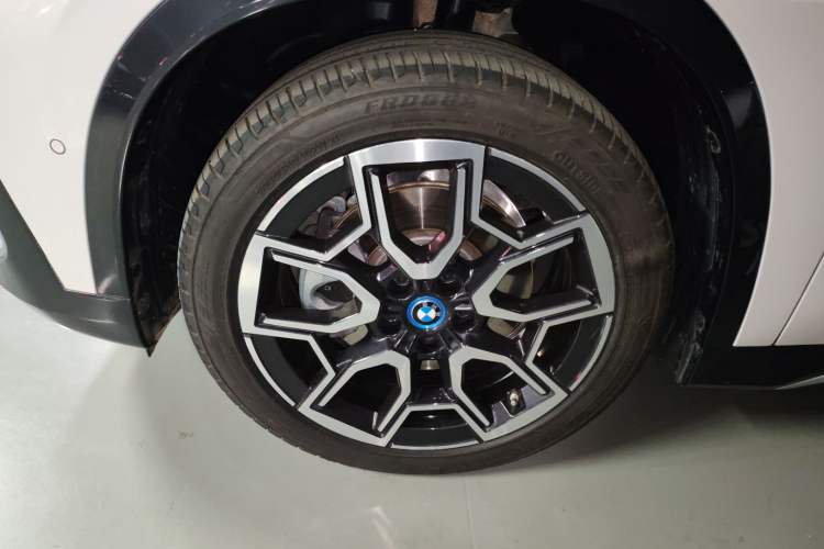 Used BMW iX1 2023 xDrive30L X Design Package Exterior 4