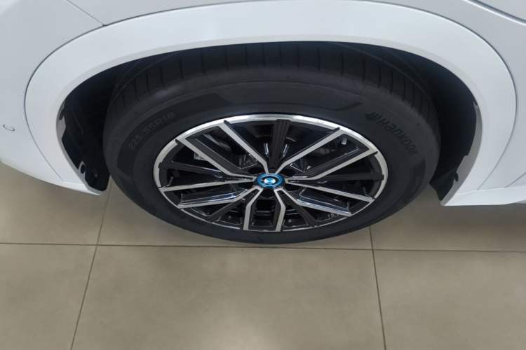 Used BMW iX1 2023 eDrive25L M Sport Package Exterior 4