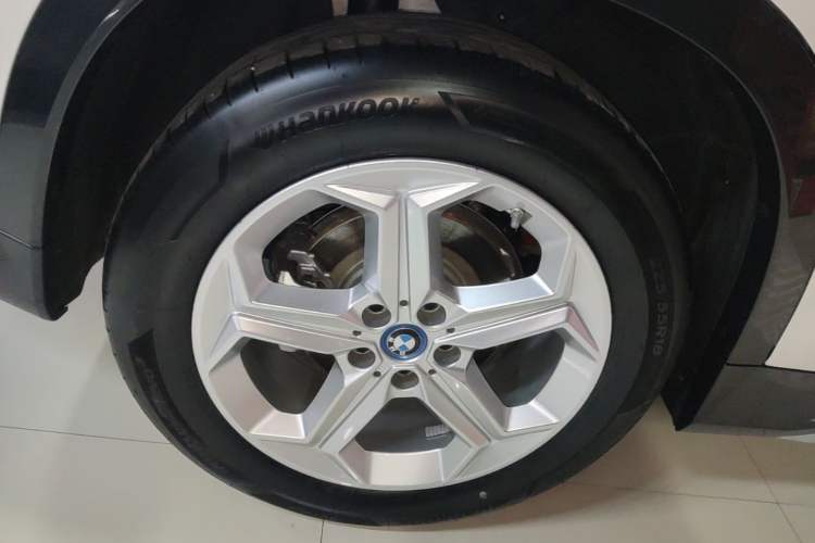 Used BMW iX1 2023 eDrive25L X Design Package Exterior 5