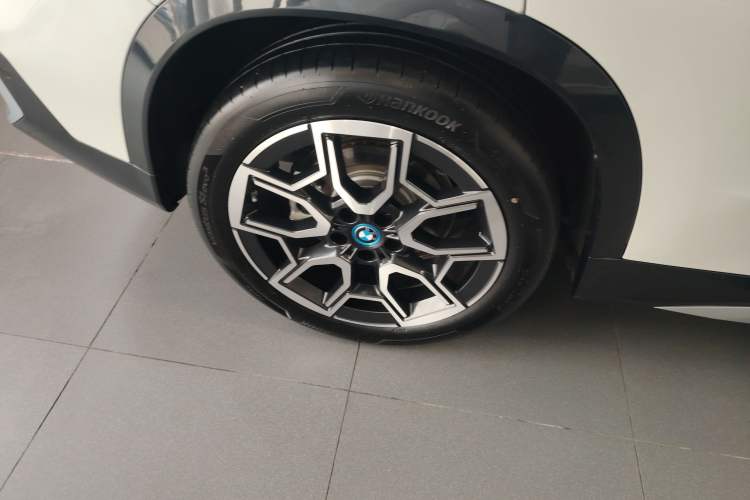Used BMW iX1 2023 xDrive30L X Design Package Exterior 8