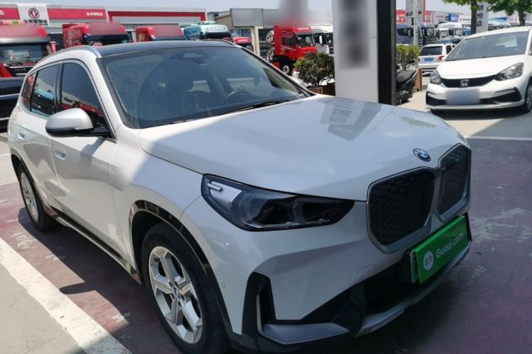 Used BMW iX1 2023 eDrive25L X Design Package Front Right 45 Deg