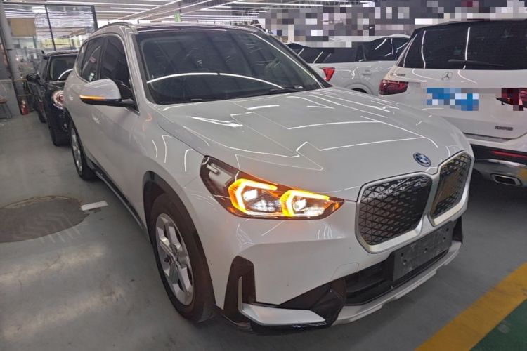 Used BMW iX1 2023 eDrive25L X Design Package Front Right 45 Deg