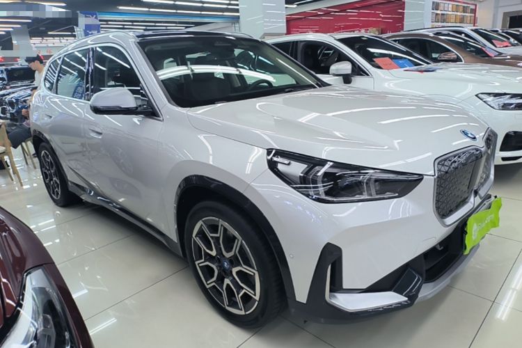 Used BMW iX1 2023 xDrive30L X Design Package Front Right 45 Deg