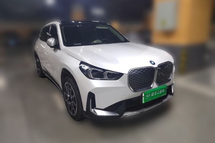 Used BMW iX1 2023 xDrive30L X Design Package Front Right 45 Deg