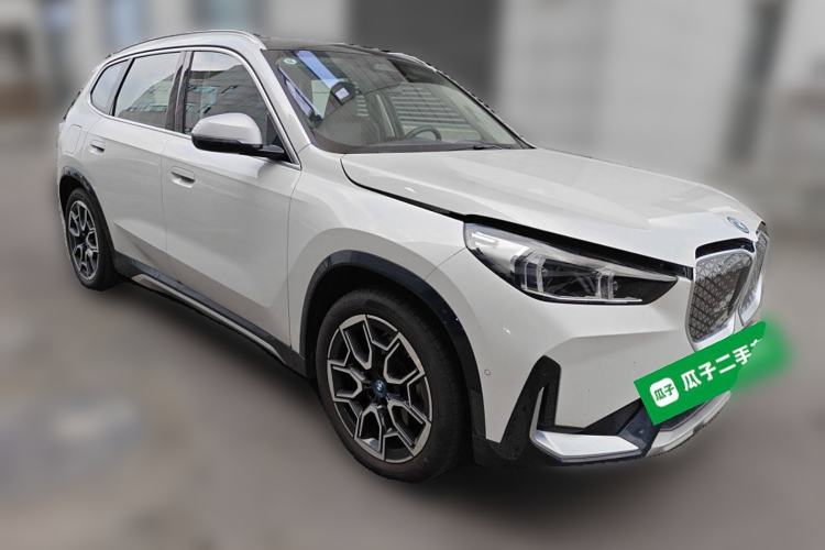 Used BMW iX1 2023 xDrive30L X Design Package Front Right 45 Deg