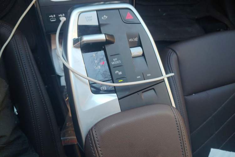 Used BMW iX1 2023 xDrive30L X Design Package Gear Lever