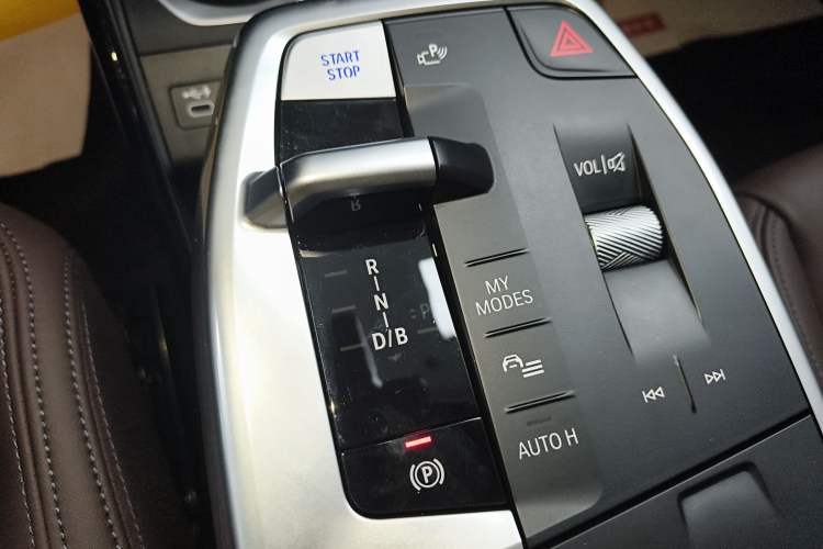 Used BMW iX1 2023 xDrive30L X Design Package Gear Lever