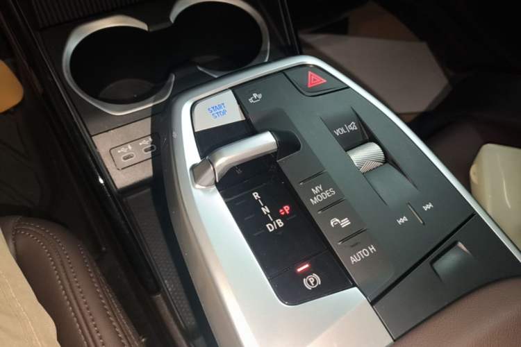 Used BMW iX1 2023 eDrive25L M Sport Package Gear Lever