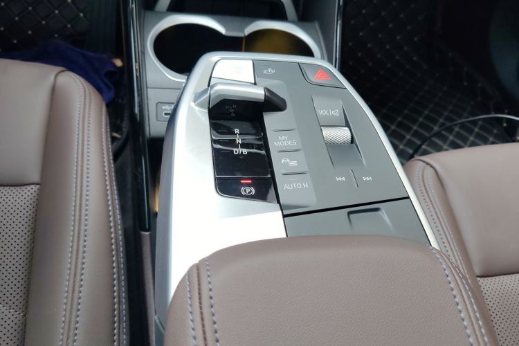 Used BMW iX1 2023 xDrive30L X Design Package Gear Lever