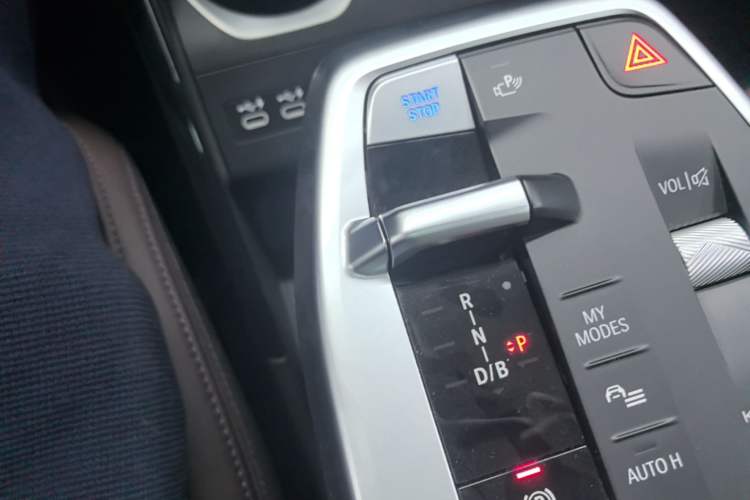 Used BMW iX1 2023 xDrive30L X Design Package Gear Lever