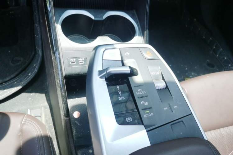 Used BMW iX1 2023 eDrive25L X Design Package Gear Lever