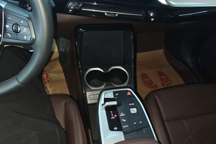 Used BMW iX1 2023 eDrive25L X Design Package Gear Lever