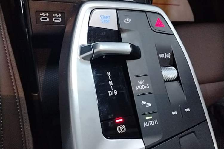 Used BMW iX1 2023 eDrive25L X Design Package Gear Lever