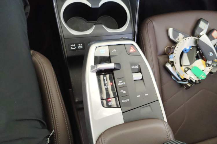 Used BMW iX1 2023 xDrive30L X Design Package Gear Lever