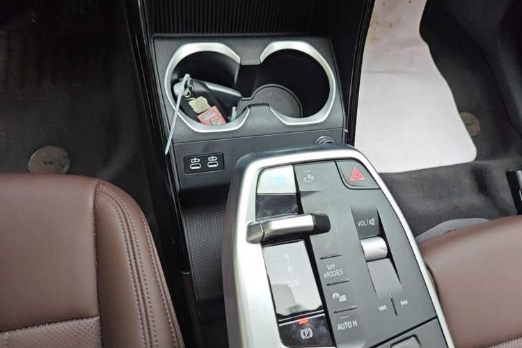 Used BMW iX1 2023 eDrive25L M Sport Package Gear Lever