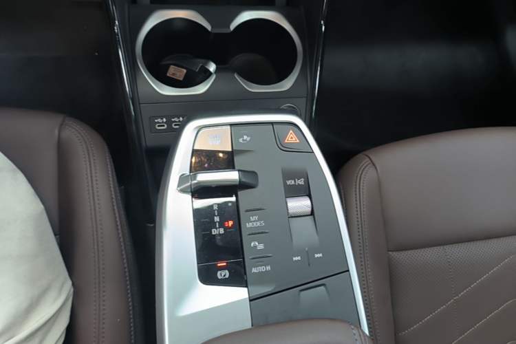 Used BMW iX1 2023 xDrive30L X Design Package Gear Lever