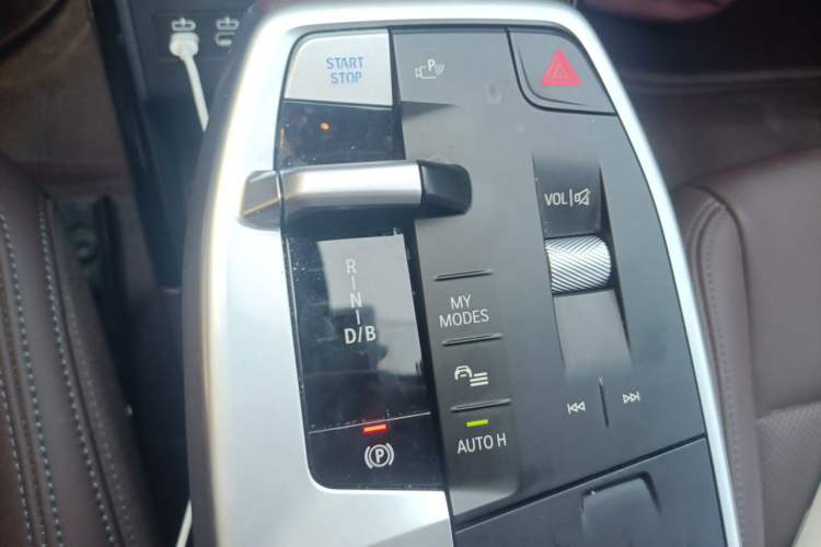 Used BMW iX1 2023 eDrive25L X Design Package Gear Lever