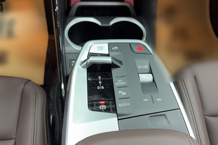 Used BMW iX1 2023 xDrive30L X Design Package Gear Lever