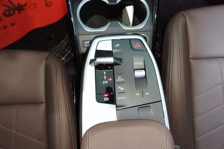 Used BMW iX1 2023 eDrive25L X Design Package Gear Lever