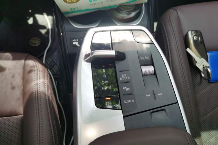 Used BMW iX1 2023 eDrive25L M Sport Package Gear Lever