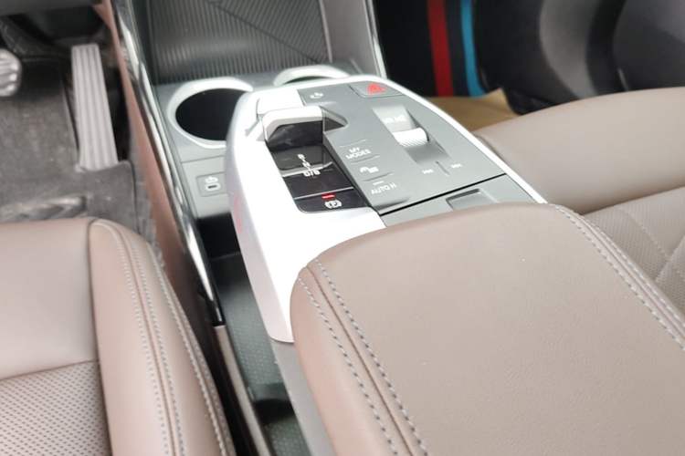 Used BMW iX1 2023 eDrive25L M Sport Package Gear Lever