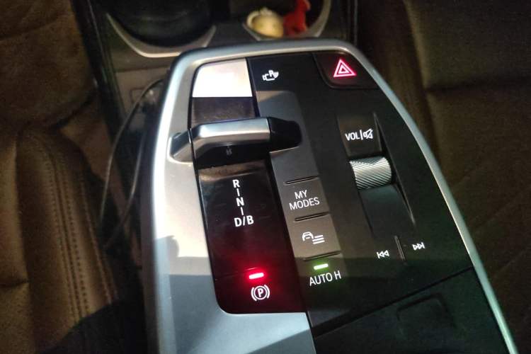 Used BMW iX1 2023 xDrive30L X Design Package Gear Lever