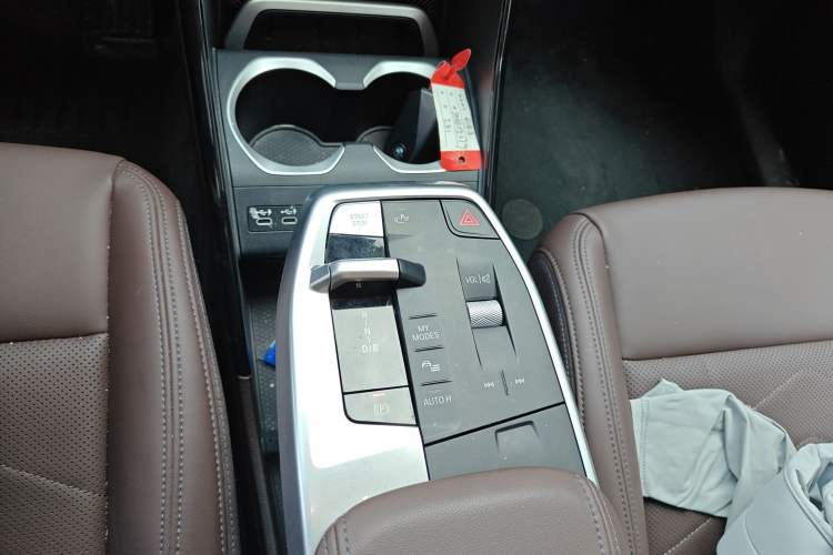 Used BMW iX1 2023 xDrive30L X Design Package Gear Lever