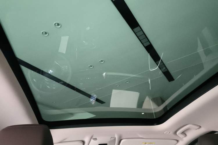 Used BMW iX1 2023 eDrive25L X Design Package Headliner