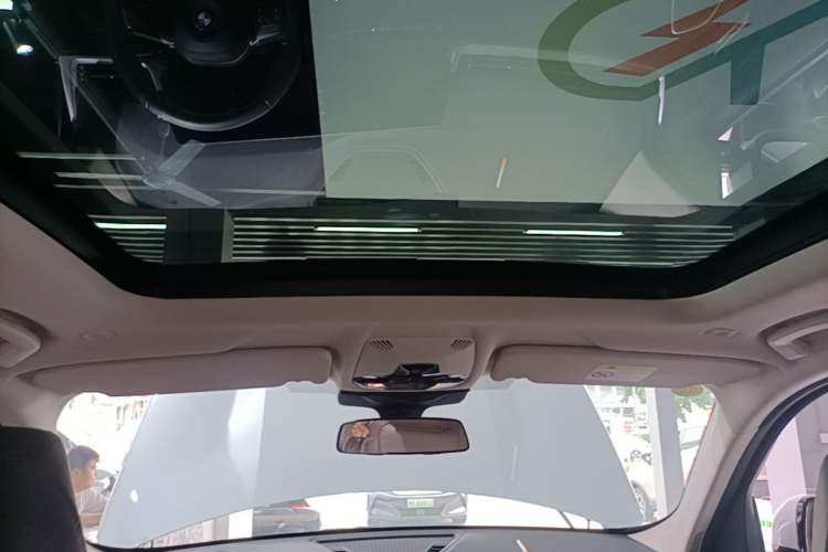 Used BMW iX1 2023 eDrive25L X Design Package Headliner