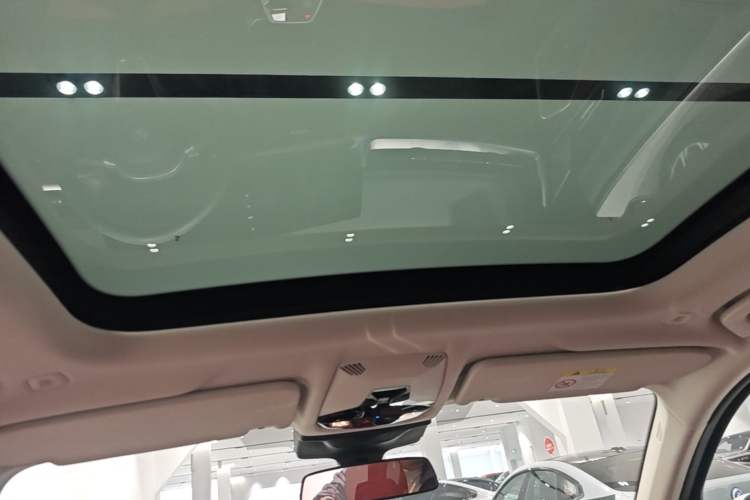 Used BMW iX1 2023 xDrive30L X Design Package Headliner
