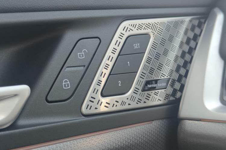 Used BMW iX1 2023 xDrive30L M Sport Package Interior 3