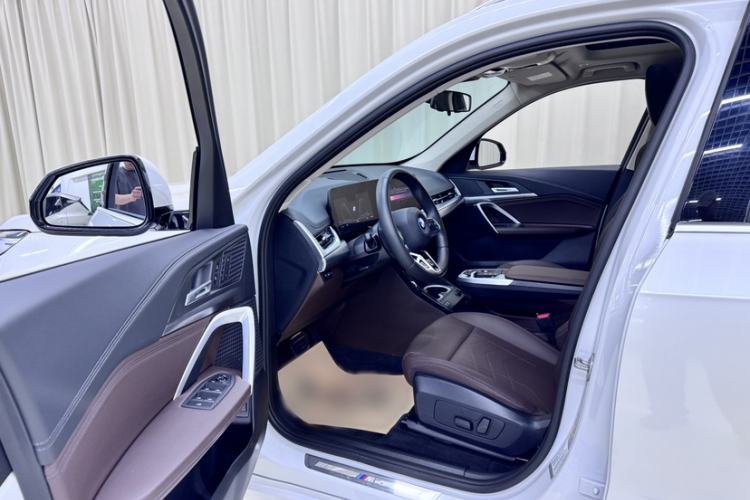Used BMW iX1 2023 eDrive25L M Sport Package Interior 4