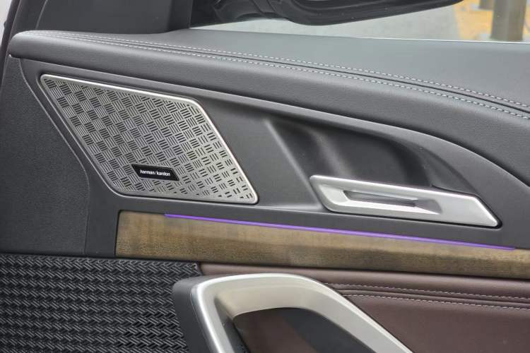 Used BMW iX1 2023 xDrive30L X Design Package Interior 6