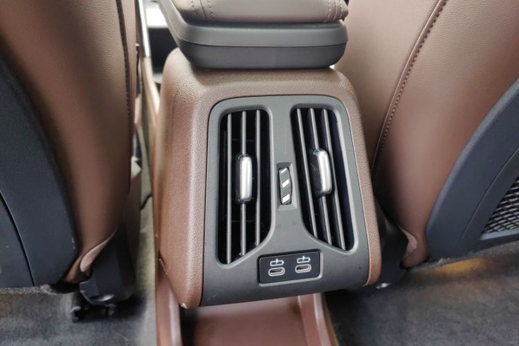 Used BMW iX1 2023 xDrive30L X Design Package Interior 7