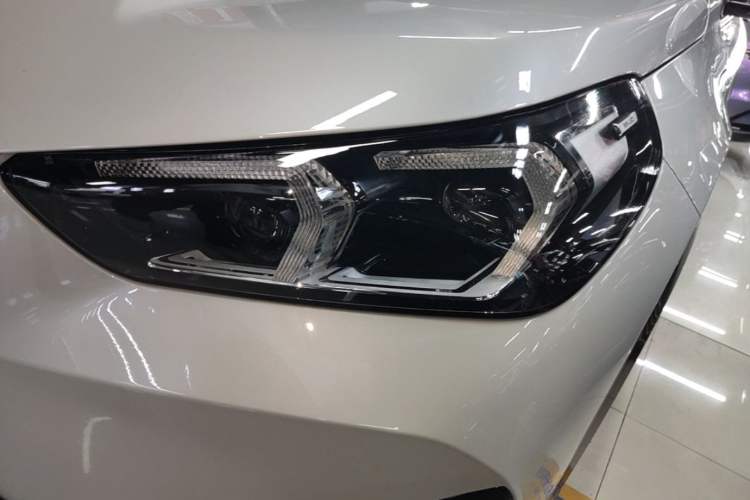 Used BMW iX1 2023 eDrive25L X Design Package Left Front Headlight