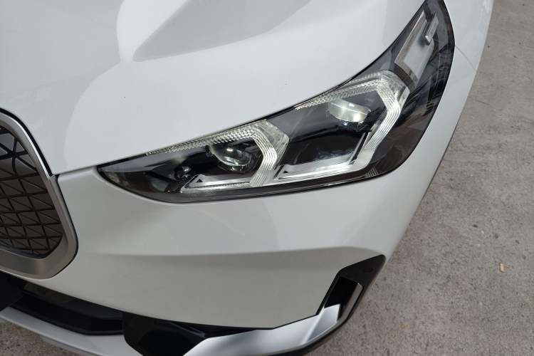 Used BMW iX1 2023 xDrive30L X Design Package Left Front Headlight